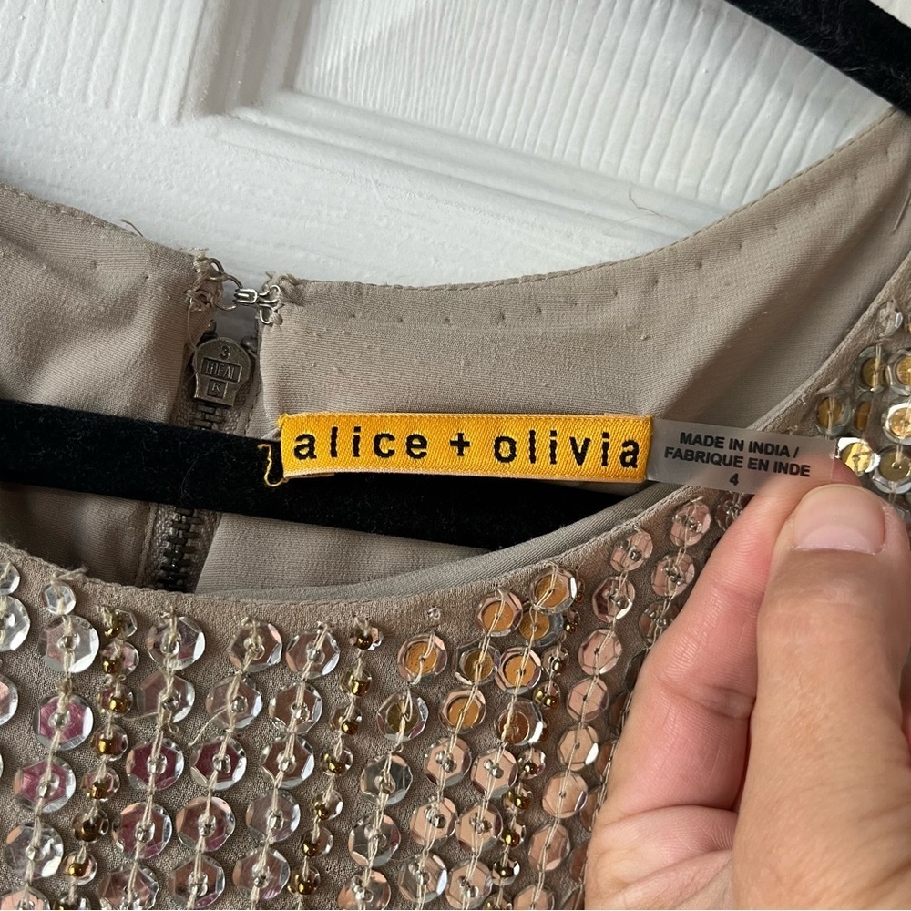 ALICE + OLIVIA Gold / Silver Sequin Dress size 4 - Picture 3 of 9